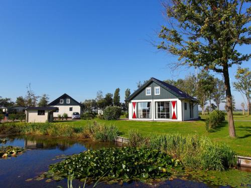 Chalet with dishwasher near Hoorn