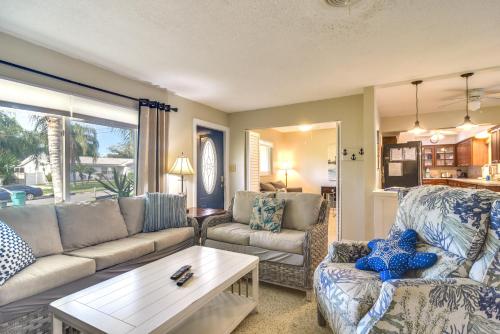 4 Mi to Dog Beach Largo Home with Pool and Hot Tub! in Largo, USA