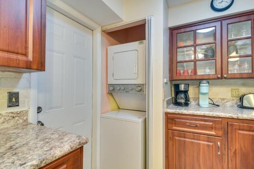 Largo Home with Private Pool and Spa 4 Miles to Beach! - image 13