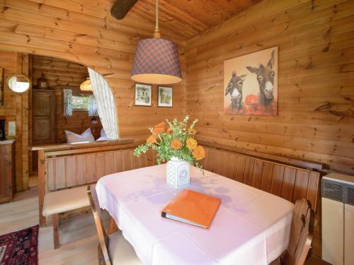 Cozy holiday home on a horse farm in the L neburg Heath - Eschede