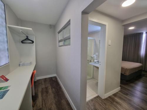 Standard Double or Twin Room image 2