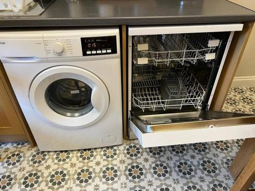 Luxury Victorian spacious flat, Glasgow (photo 6)