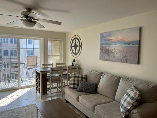 2 Br Ocean View Penthouse Steps To Beach