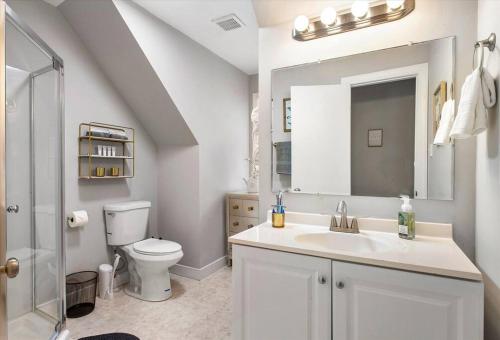 Modern Comforts, Classic Charm: Neighborhood Gem, Richmond (fotografie 7)