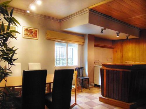 Delt lounge/TV-område, Casa en la sierra de Madrid para grupos grandes in Miraflores De La Sierra