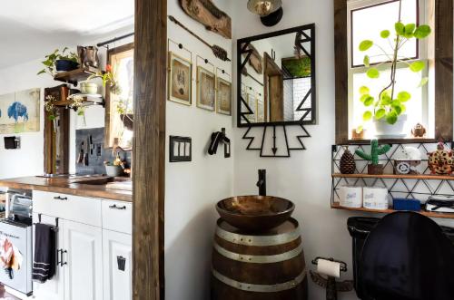 Cozy AF Tiny-House Oasis in Tampa, USA