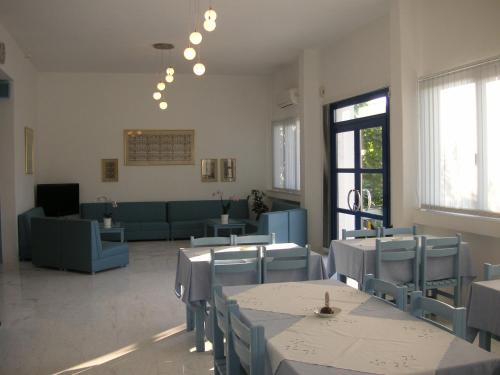 Danae Hotel – Thassos Town, MO