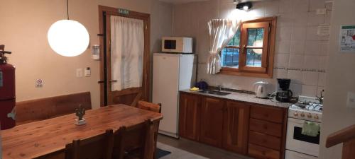 Two-Bedroom Bungalow image 4