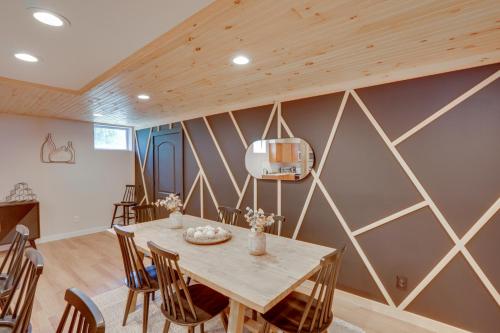 Hot Tub, Fire Pit Pet-Friendly Freehold Home! in Freehold, USA