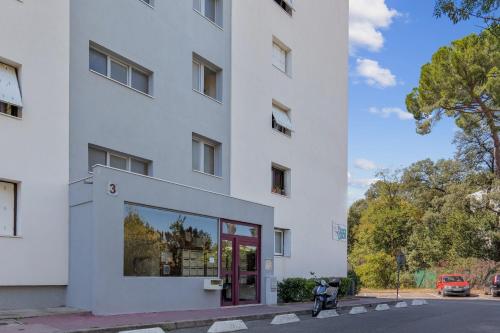 Entrance, Appartement Briggia - Welkeys in Les Cevennes