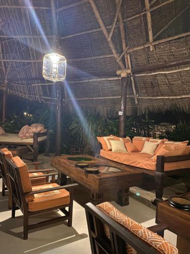 Delt lounge/TV-område, Kilili Baharini Resort & Spa in Malindi