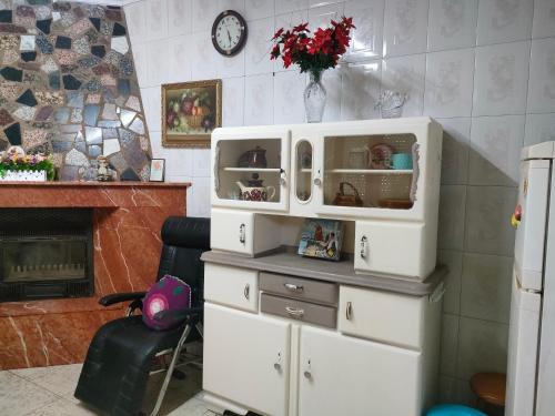 LA RIOJA HOUSE casa entera Mesa de pinpong Parking gratuito, Chimenea, barbacoa CENTRO in Aldeanueva De Ebro