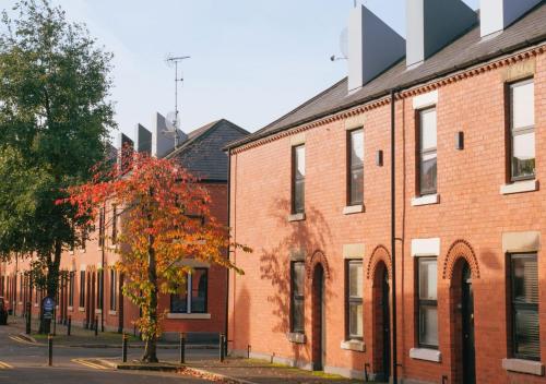Upside down Townhouse near media city UK