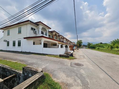 Air-home M1 Simpang near Aulong Econsave, 4BR, 10pax, Netflix