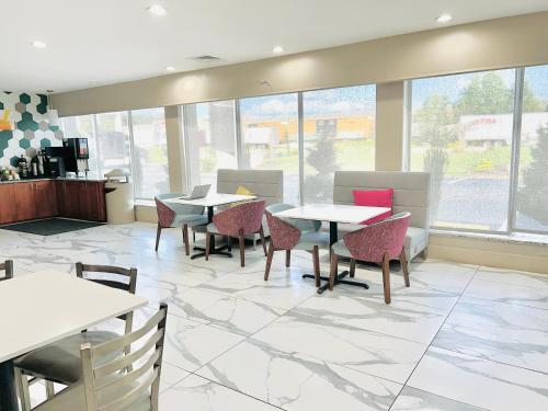Quality Inn & Suites McDonough South I-75 in McDonough, USA
