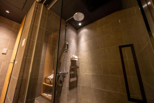 Deluxe Twin Room with Open-Air Bath image 8
