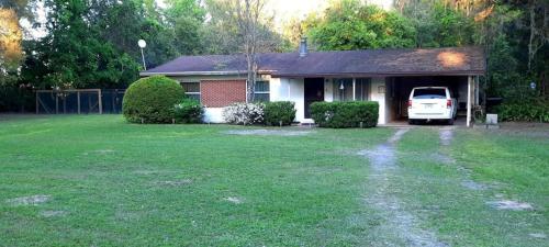 ทัศนียภาพภายนอกโรงแรม, Sandie's Country Bed and Bath in ชิฟแลนด์ (FL)