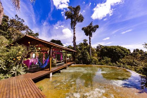 Casa Rosa - Terra Dourada, Paraíso na Natureza, piscina natural, Wi-Fi