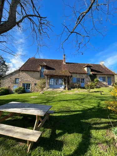 Gîte de la Doit, en pleine campagne, pour 14 pers - Location saisonnière - Saint-Marcelin-de-Cray