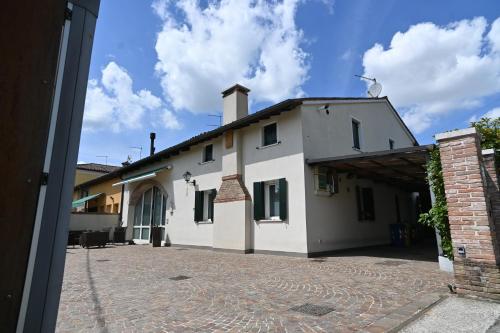 المنظر الخارجي, CA CENTOSA ARTISTIC HOUSE villa storica ristrutturata con patio e giardino in سيتاديلا