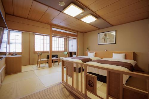 美作三湯 湯郷温泉 季譜の里和室　ツインルーム（ベッド）　共用バスルーム
