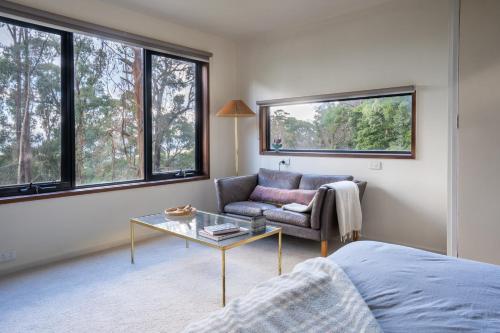 Dandenong Ranges Modernist Bush Escape