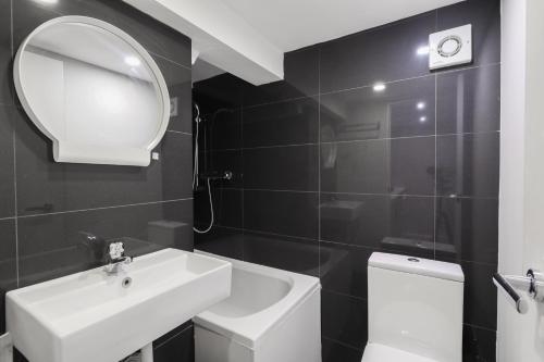 Unique single occupancy studio - image 2