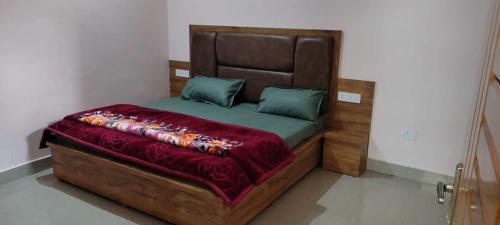 Kavish Guest House Dharamshala Shivnagar