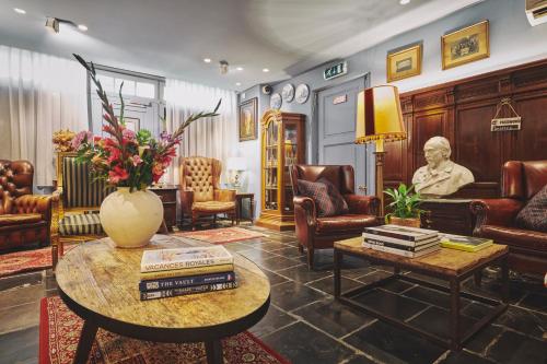2GO4 Quality Hostel Brussels Grand Place - image 7