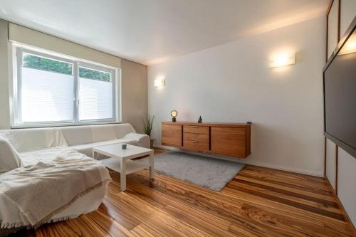 Luxus Apartment in bester Lage, Brémy (fotografie 7)