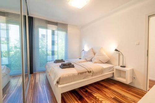 Luxus Apartment in bester Lage, Brémy (fotografie 9)