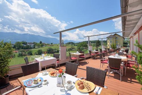 Hotelli välisilme, Hotel-Pension Melcher in Drobollach am Faakersee