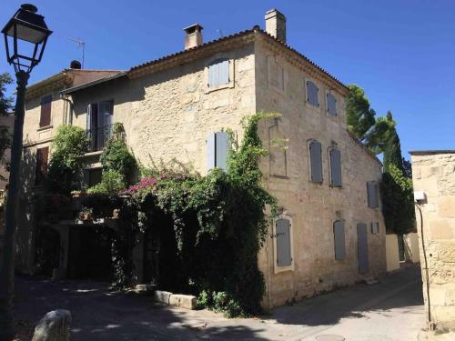 La maison de Serge - Location saisonnière - Vallabrègues