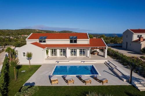 Villa Cypress Estate - Luxury Croatia Retreats