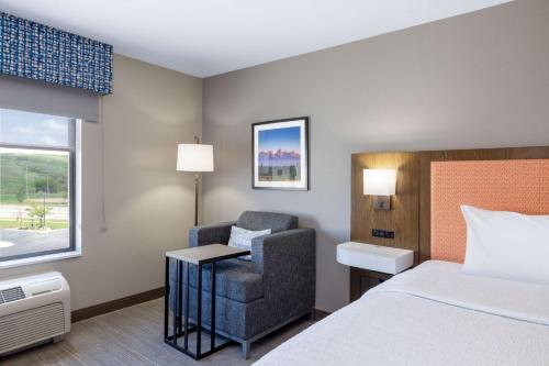 Newly Renovated-Hampton Inn & Suites Casper