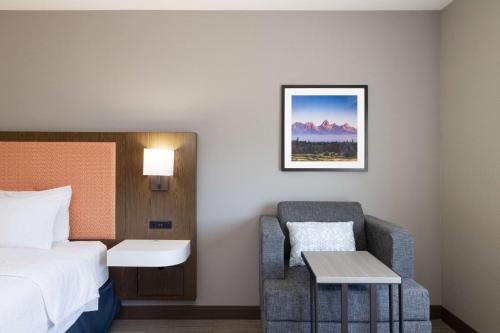 Hampton Inn & Suites Casper - image 13