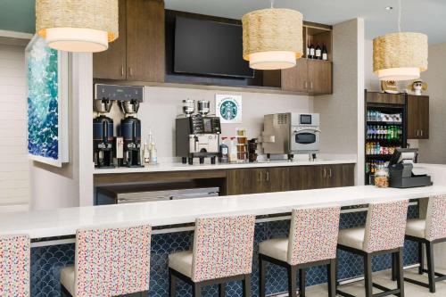 487592651 Hyatt Place Panama City Beach - Beachfront