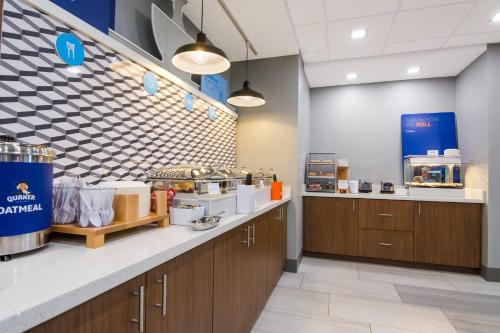 طعام و مشروبات, Holiday Inn Express And Suites Springdale Fayetteville Area By IHG in Springdale