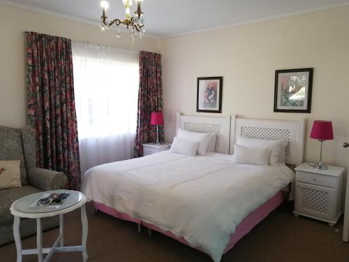 Exterior view of Bell Park Self Catering