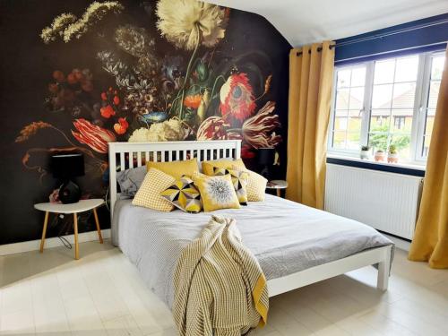 Lovely & Spacious Family House with Garden