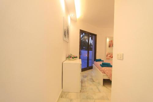 Apartment image 6