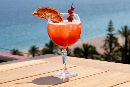 AC Hotel Nice by Marriott - image 2