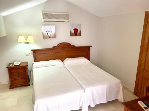 2 twin beds