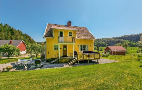 3 Bedroom Stunning Home In Fjllbacka