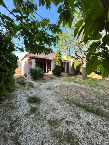 Agréable maison provençale avec jardin, Марсель (фото 10)