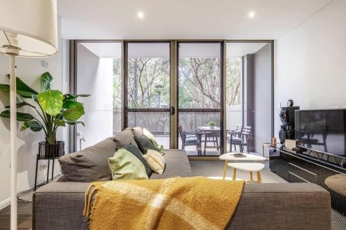 'The Patio' Live like a Local in Spacious Comfort in Zetland