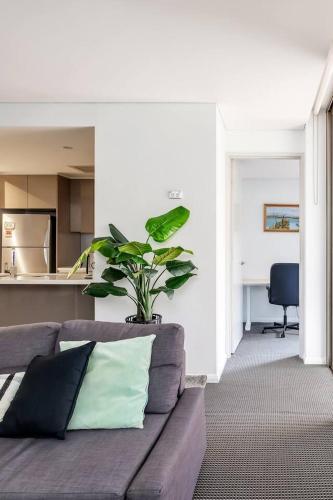 บริการและสิ่งอำนวยความสะดวก, 'The Patio' Live like a Local in Spacious Comfort in เซตแลนด์
