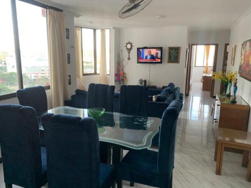 Three-Bedroom Apartment image 7