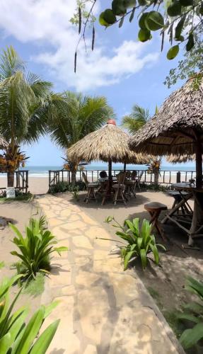 ผับ/เลาจน์, Mano a Mano Eco Hostal in ลาสเปนิตัส