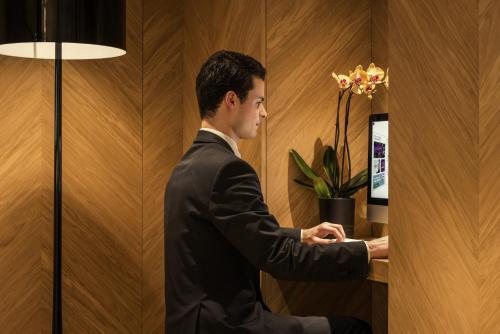 Mercure Paris Opera Louvre - image 6